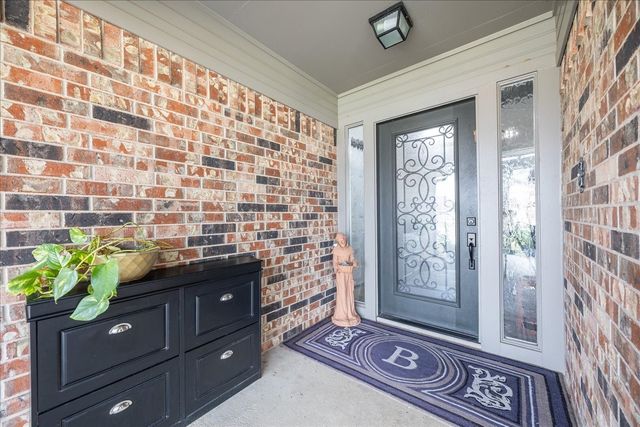 1301 N Saint Charles Avenue, Pilot Point, TX 76258