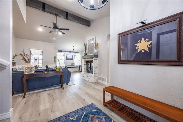 1301 N Saint Charles Avenue, Pilot Point, TX 76258