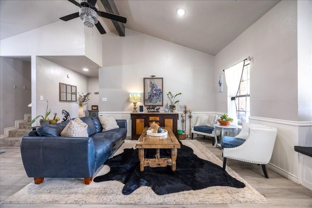 1301 N Saint Charles Avenue, Pilot Point, TX 76258