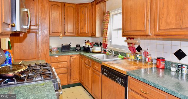 2851 WELSH RD, Philadelphia, PA 19152