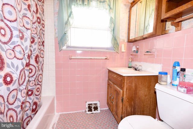 2851 WELSH RD, Philadelphia, PA 19152