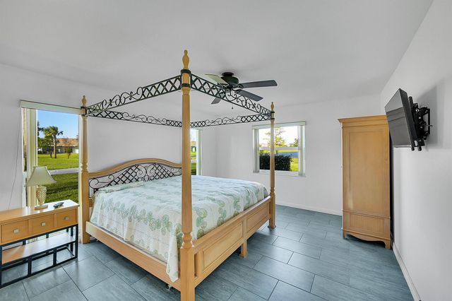 13791 Flora Place A, Delray Beach, FL 33484