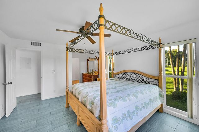 13791 Flora Place A, Delray Beach, FL 33484