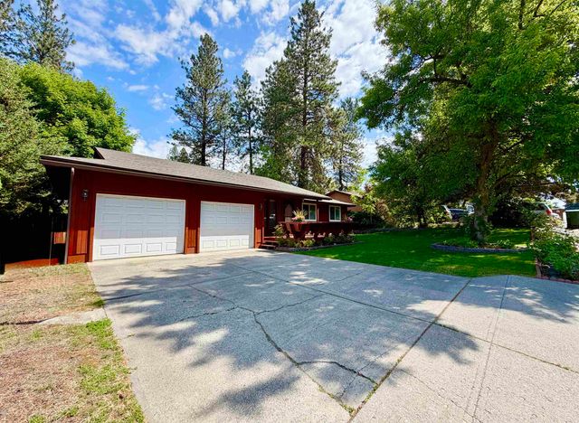 407 E SHILOH HILLS Dr, Spokane, WA 99208