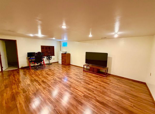 407 E SHILOH HILLS Dr, Spokane, WA 99208