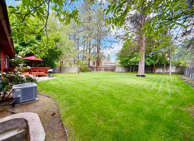 407 E SHILOH HILLS Dr, Spokane, WA 99208