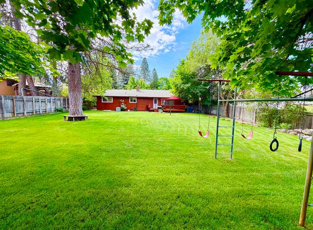 407 E SHILOH HILLS Dr, Spokane, WA 99208