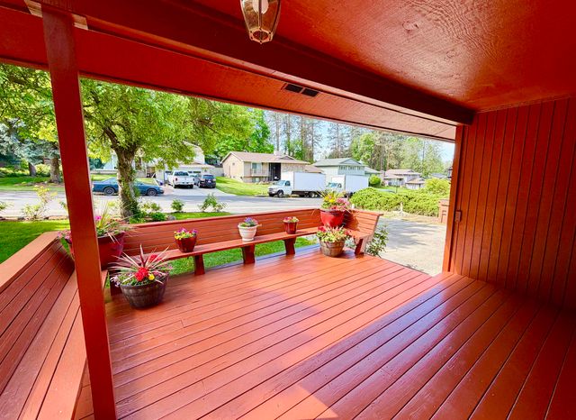 407 E SHILOH HILLS Dr, Spokane, WA 99208