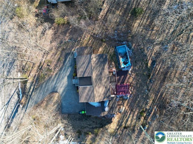 27 Brunswick Drive, Pocono Twp, PA 18344