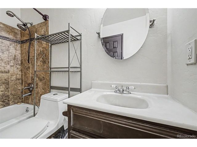 7309 W Hampden Ave 2-203, Lakewood, CO 80227