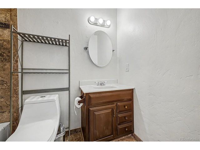7309 W Hampden Ave 2-203, Lakewood, CO 80227