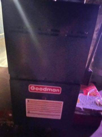 3037 N Central Park Avenue, Chicago, IL 60618