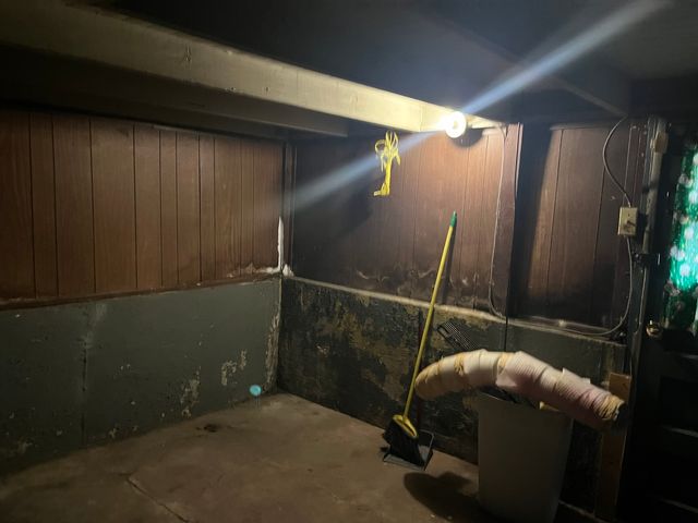 3037 N Central Park Avenue, Chicago, IL 60618