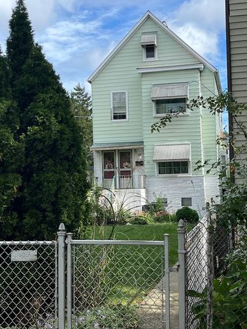 3037 N Central Park Avenue, Chicago, IL 60618