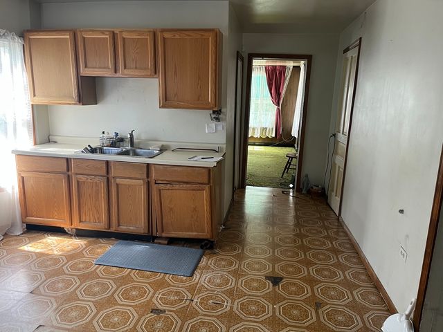 3037 N Central Park Avenue, Chicago, IL 60618