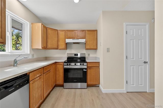 978 S Potomac Way, Aurora, CO 80012