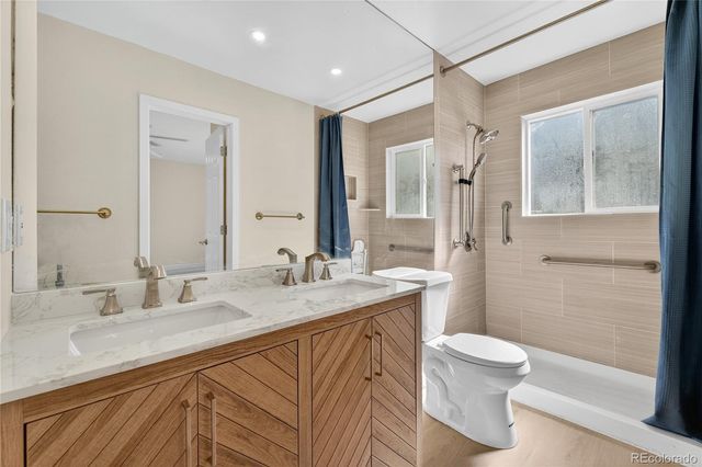 978 S Potomac Way, Aurora, CO 80012