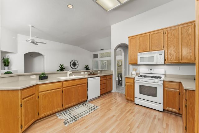 460 Precious Ln, Folsom, CA 95630
