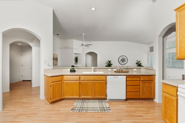 460 Precious Ln, Folsom, CA 95630