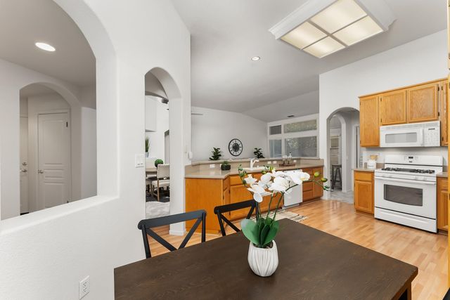 460 Precious Ln, Folsom, CA 95630