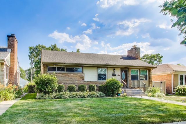 3851 HARVARD Terrace, Skokie, IL 60076