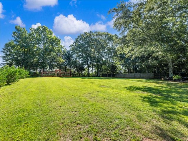 918 Mckendree Lane, Bethlehem, GA 30620