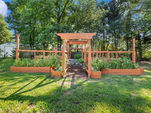918 Mckendree Lane, Bethlehem, GA 30620