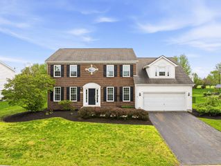 2107 Parklawn Drive, Lewis Center, OH 43035