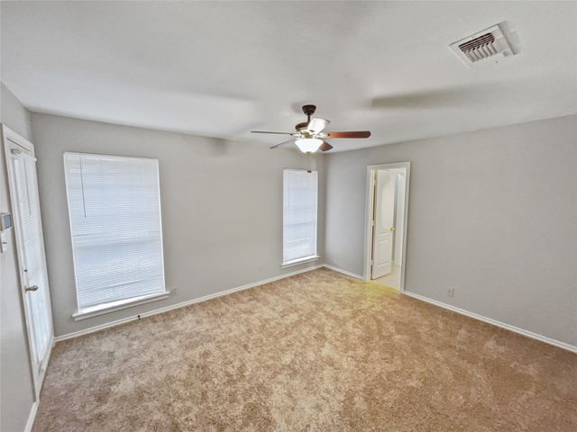 10324 Gray Oak Lane, Fort Worth, TX 76108