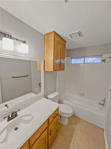 10324 Gray Oak Lane, Fort Worth, TX 76108