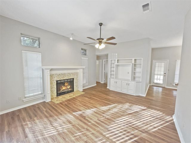 10324 Gray Oak Lane, Fort Worth, TX 76108