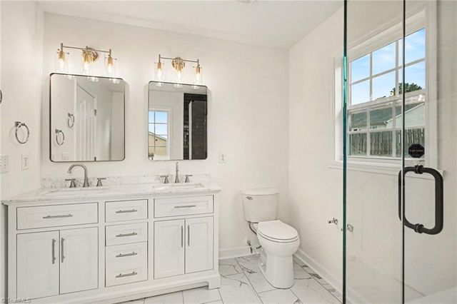 1915 Longburn Drive, Kernersville, NC 27284