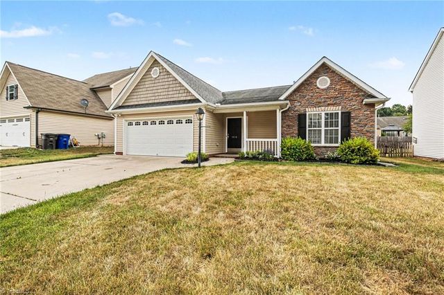 1915 Longburn Drive, Kernersville, NC 27284