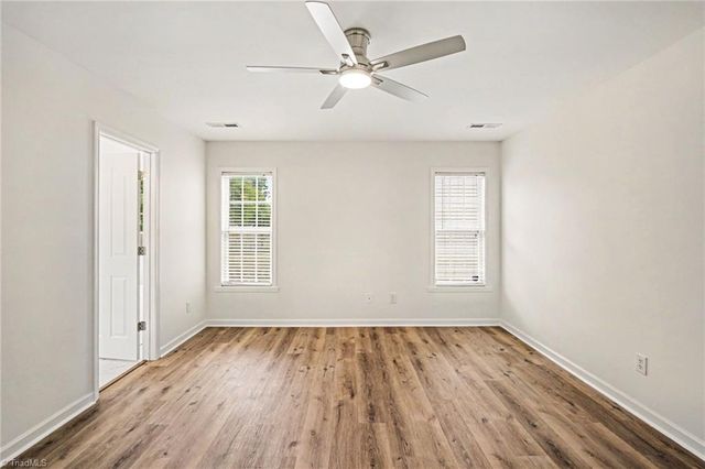 1915 Longburn Drive, Kernersville, NC 27284