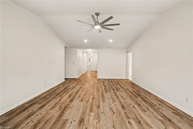 1915 Longburn Drive, Kernersville, NC 27284