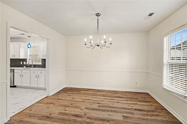 1915 Longburn Drive, Kernersville, NC 27284