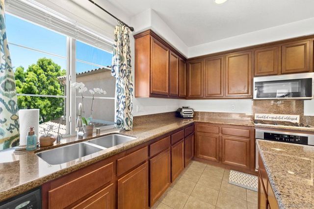 2205 Andalusia Lane 6, Chula Vista, CA 91915