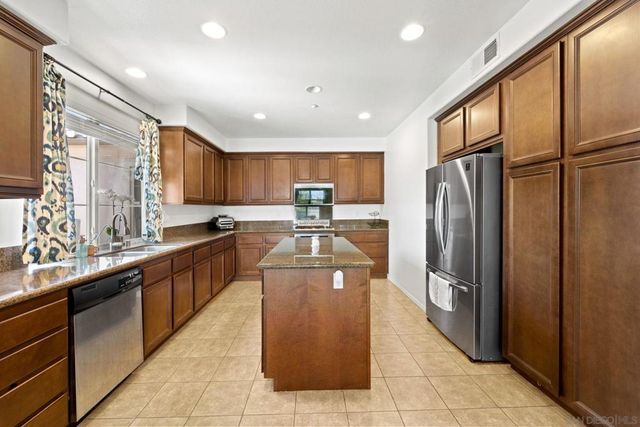 2205 Andalusia Lane 6, Chula Vista, CA 91915