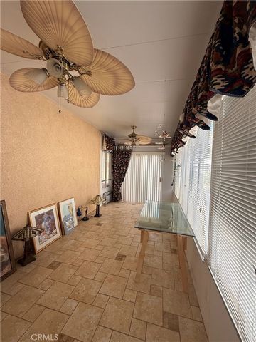 25304 Rolling Greens, Saugus, CA 91350