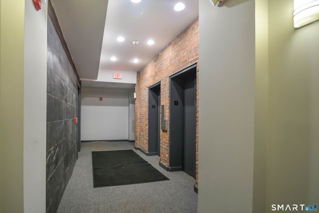 881 Lafayette Boulevard 3M, Bridgeport, CT 06604