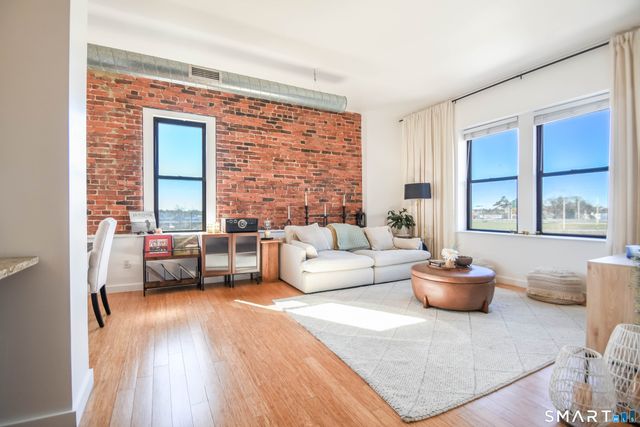 881 Lafayette Boulevard 3M, Bridgeport, CT 06604