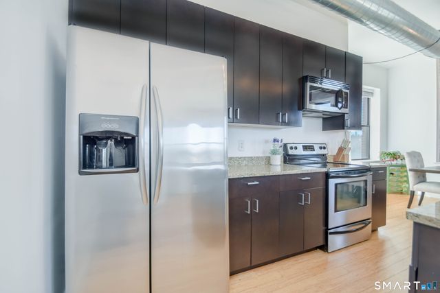 881 Lafayette Boulevard 3M, Bridgeport, CT 06604