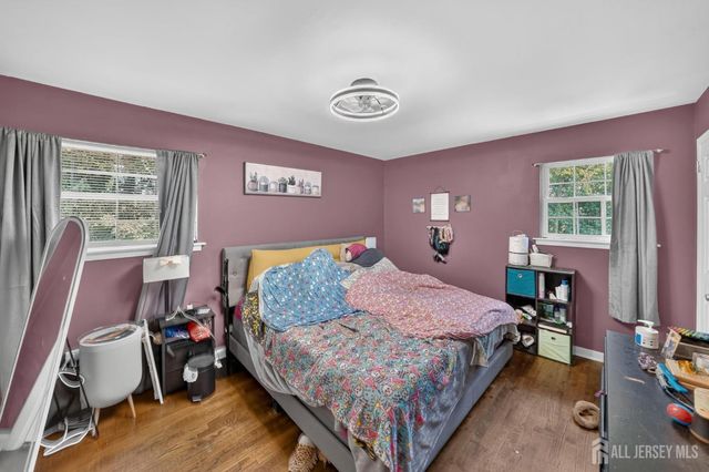 8 Alpine Court, East Brunswick, NJ 08816