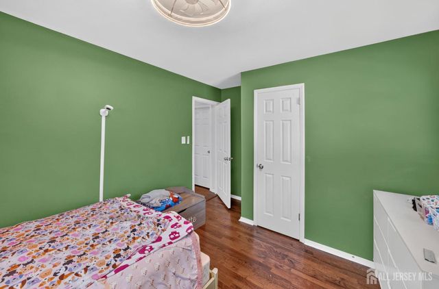 8 Alpine Court, East Brunswick, NJ 08816