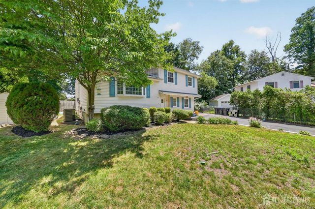 8 Alpine Court, East Brunswick, NJ 08816