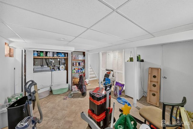 8 Alpine Court, East Brunswick, NJ 08816
