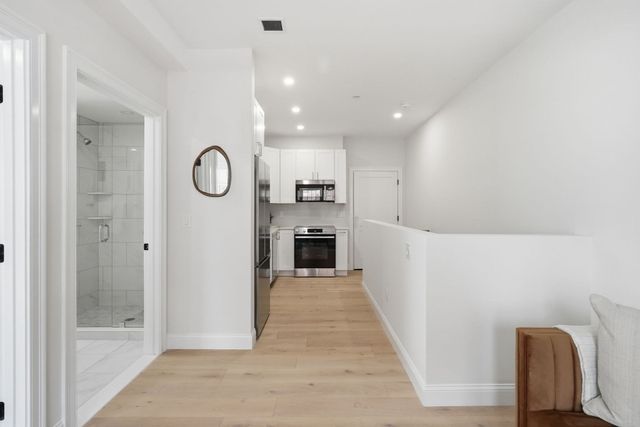 66 Tileston St 102, Everett, MA 02149