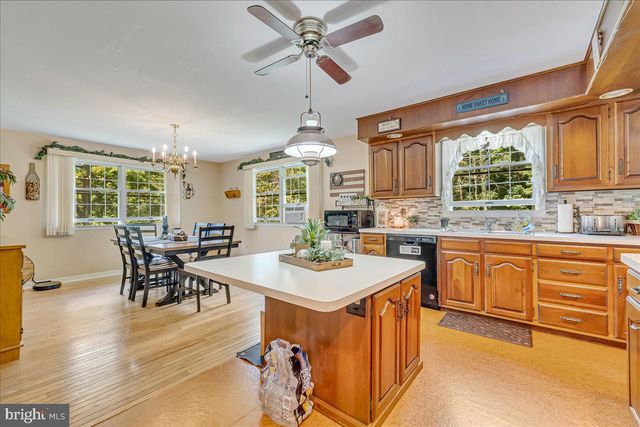 141 CHURCH HILL RD, Lehighton, PA 18235