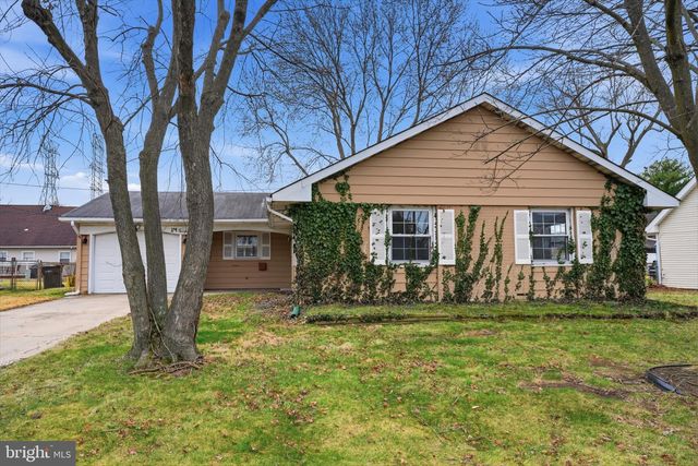 14 MAYAPPLE LN, Willingboro, NJ 08046