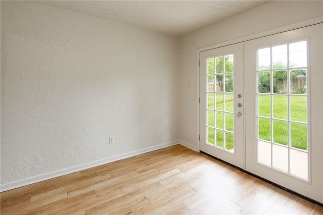 904 Holleman Drive, College Station, TX 77840